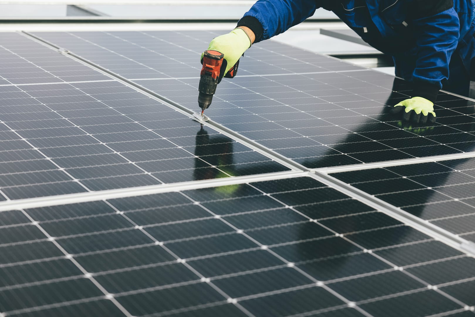 Contributo a Fondo Perduto del 40% per l’Installazione di un impianto Fotovoltaico: Opportunità e Requisiti